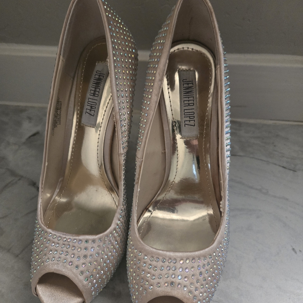 Jennifer Lopez Shimmering Nude Heels